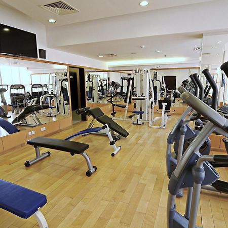 Corp Executive Hotel Doha Suites Bagian luar foto