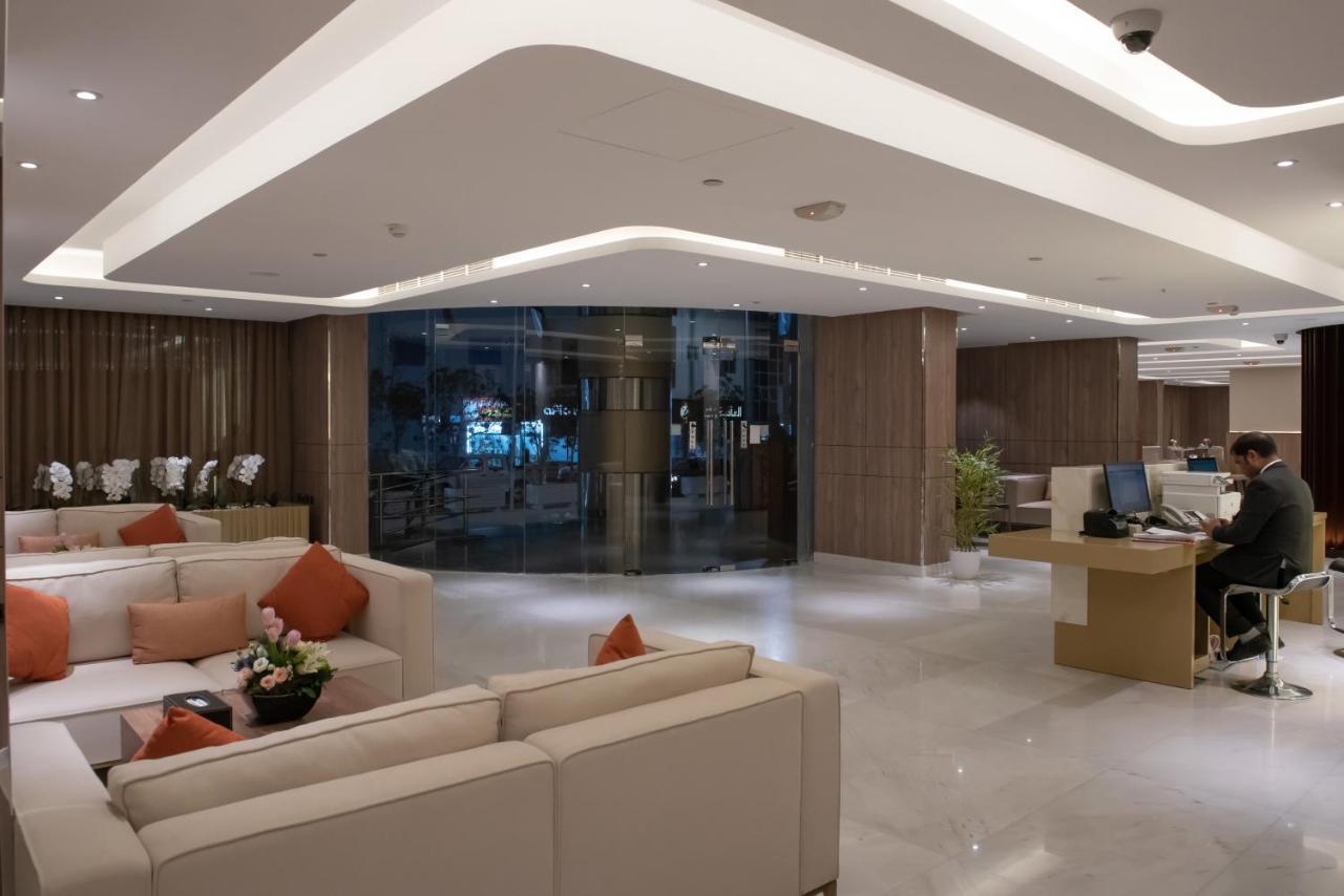Corp Executive Hotel Doha Suites Bagian luar foto