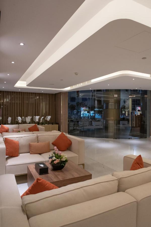 Corp Executive Hotel Doha Suites Bagian luar foto