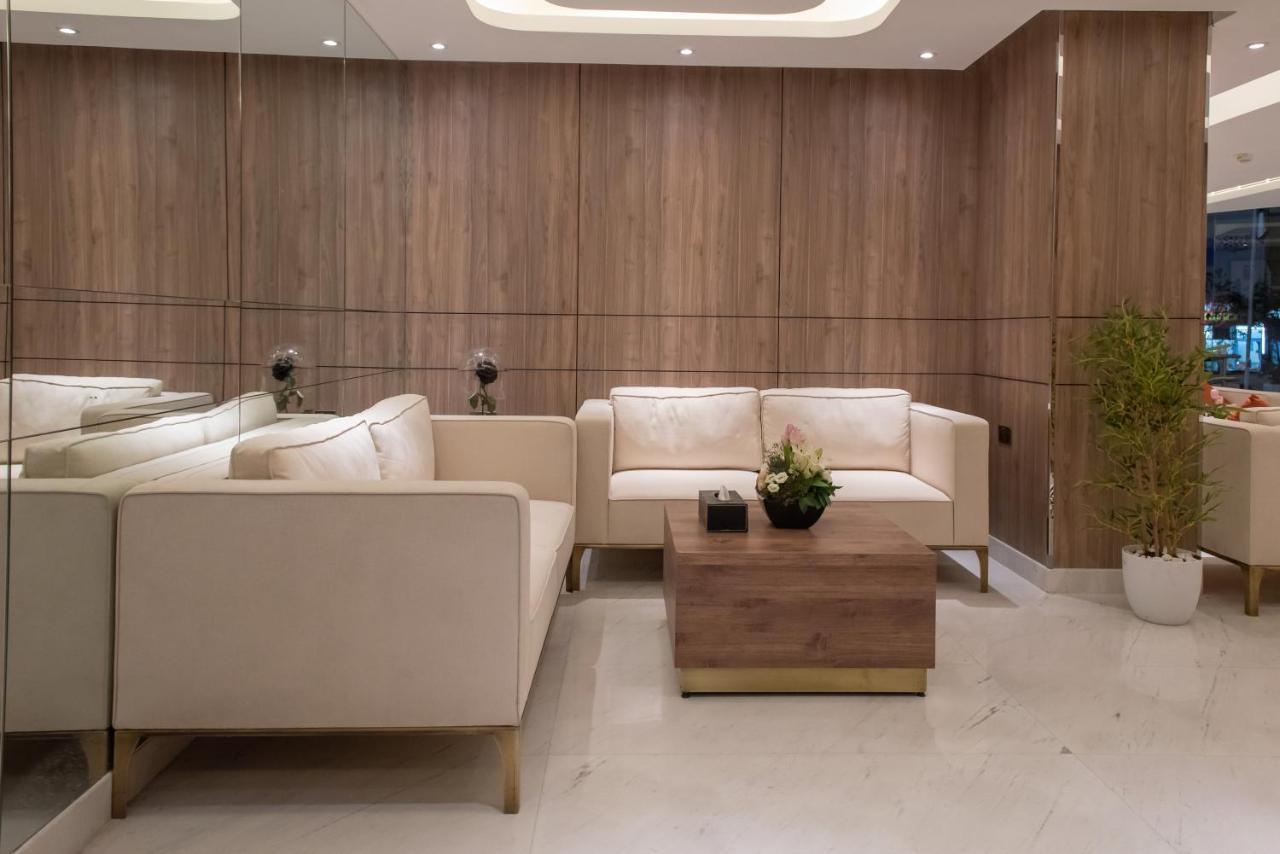 Corp Executive Hotel Doha Suites Bagian luar foto